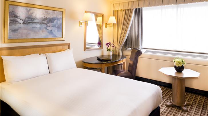 Hotel Copthorne Tara