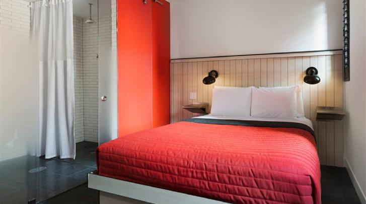 The Pod Hotel 39th Street cover