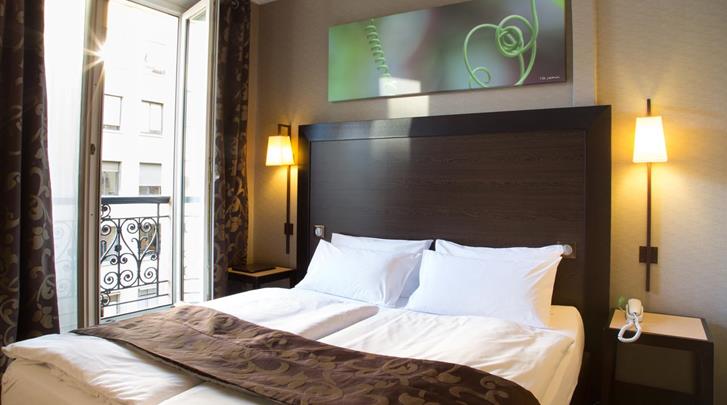 Hotel Andre Latin cover
