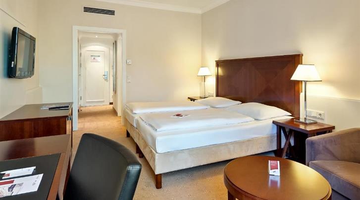 Austria Trend Parkhotel Schoenbrunn cover