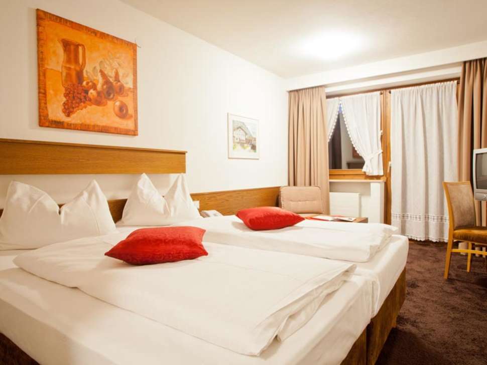Hotel Gasthof Mitteregger cover