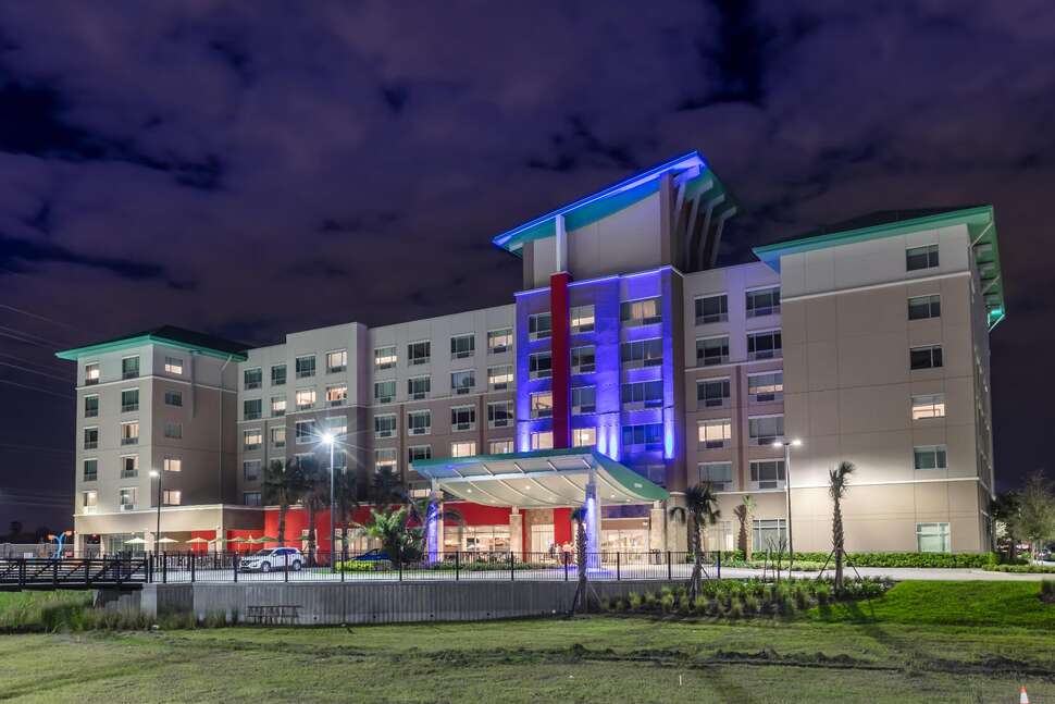 Holiday Inn Express & Suites Orlando At Seawo cover