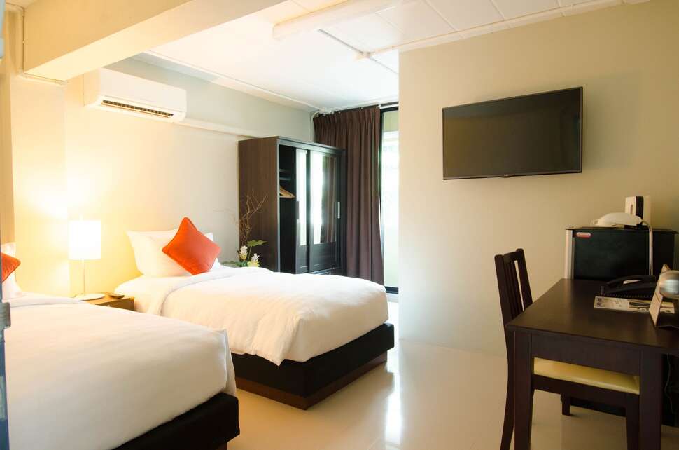 Annex Lumpini Bangkok cover