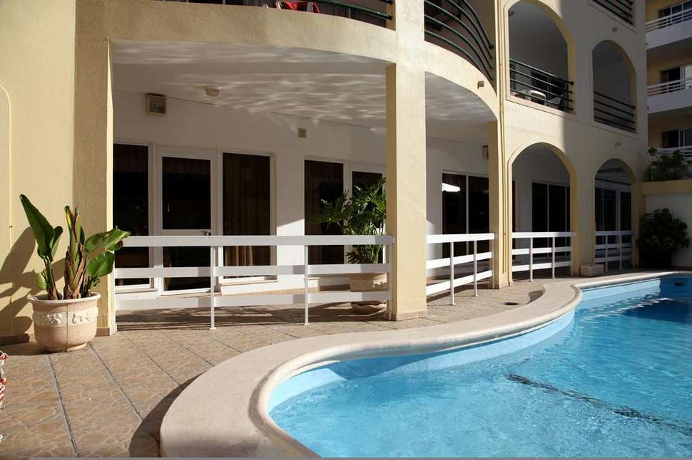 Aparthotel Calema cover