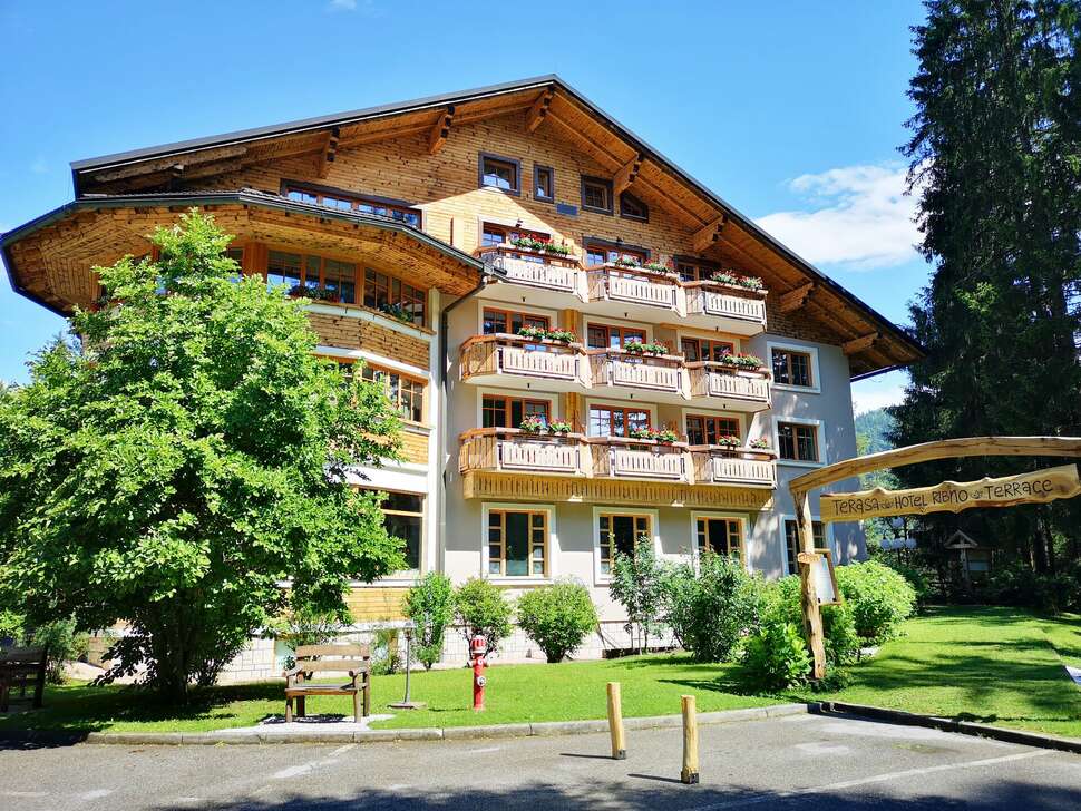 Ribno Alpine Resort cover