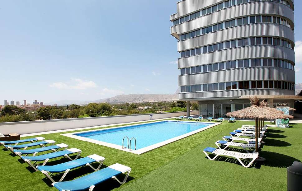 La Estacion Hotel cover