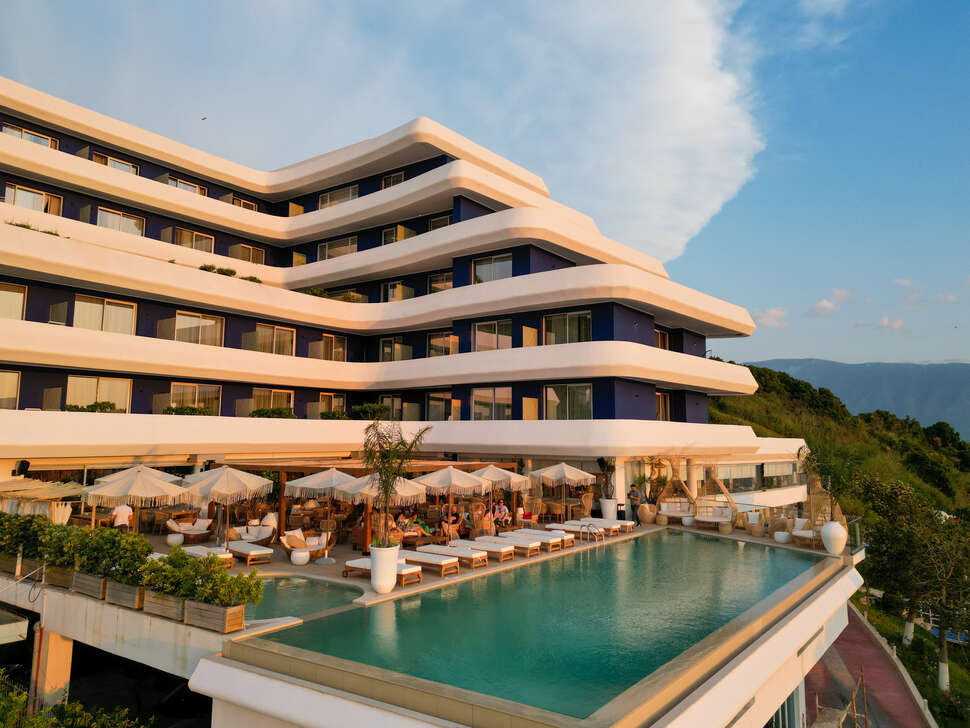 Regina Blu Hotel cover