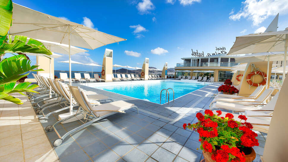 Bull Hotel Reina Isabel & Spa cover