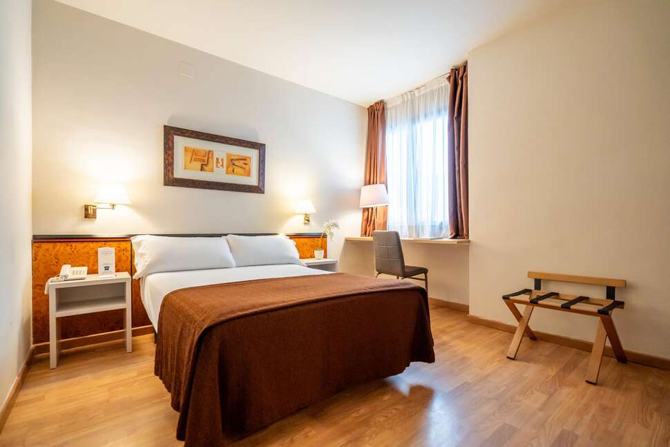 Glories Hotel