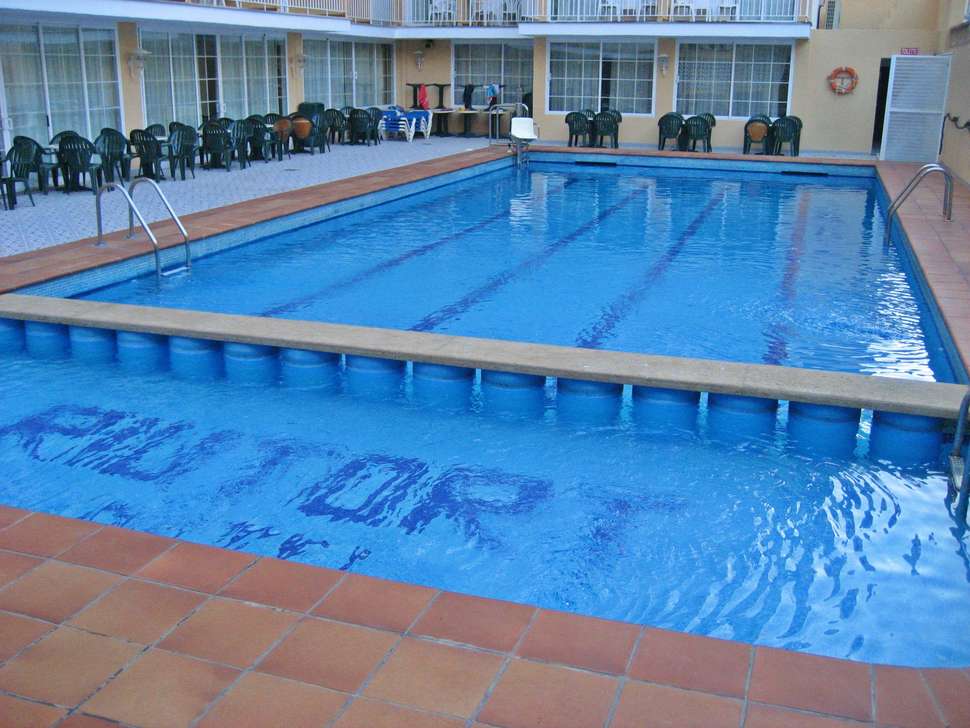 Hotel Riutort cover