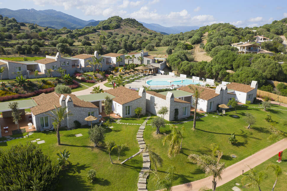 Cala Sinzias Resort cover