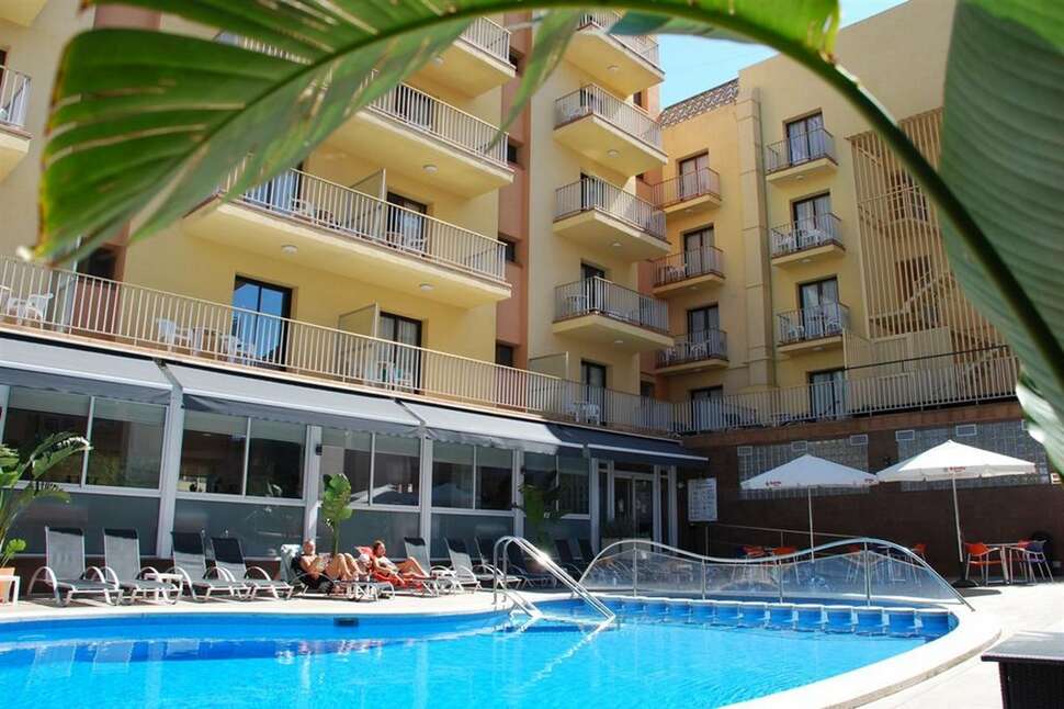Hotel Stella Maris cover