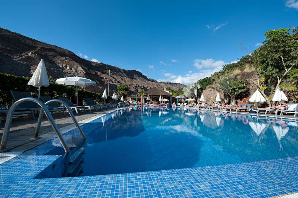 Hotel Livvo Costa Taurito cover