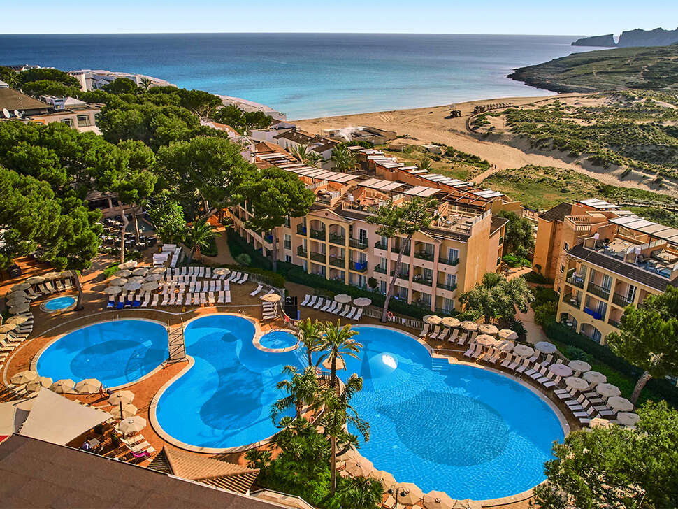 Hotel Zafiro Cala Mesquida cover