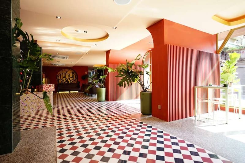 4 Monkeys Hotel Bangkok cover