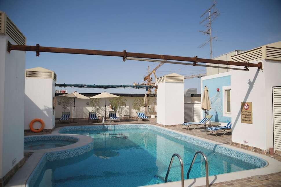 Hotel Versailles