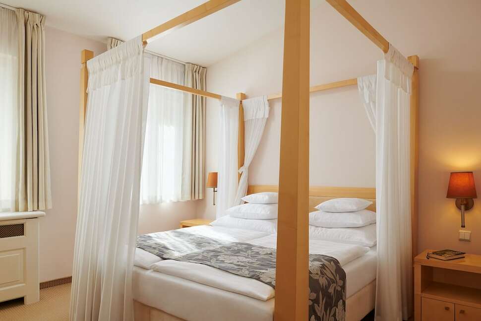 Hotel Ventana cover