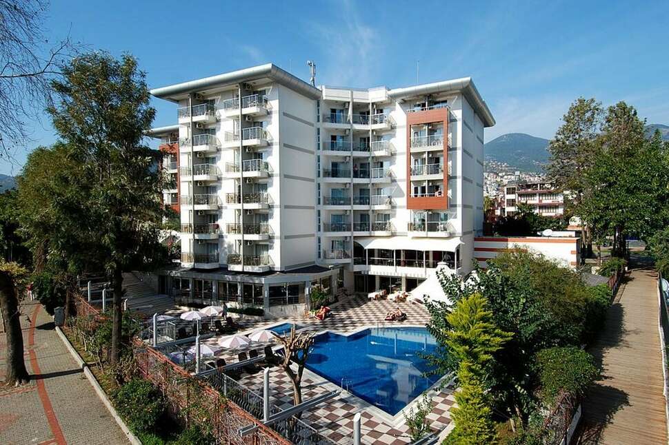 Hotel Grand Okan cover