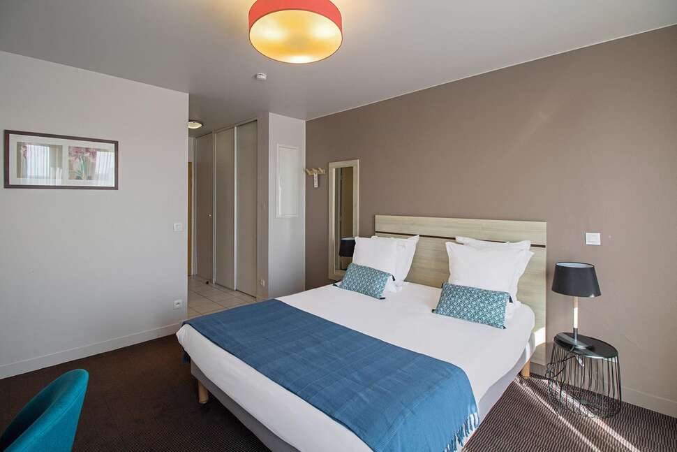 Appart'City Confort Paris Villejuif cover
