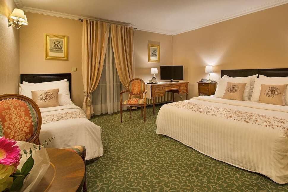 Hotel Angelis cover