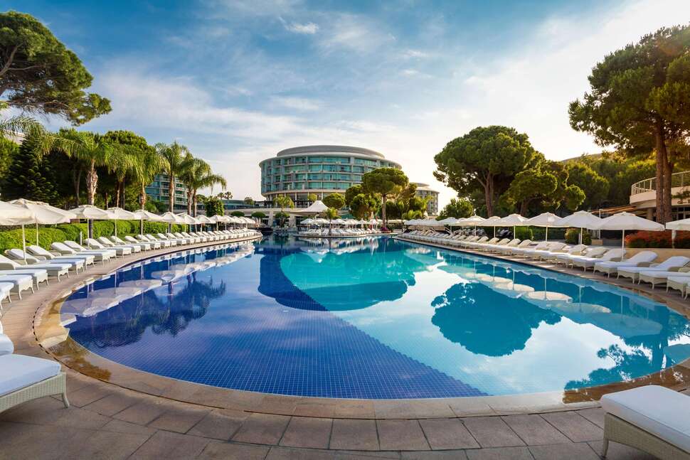 Calista Luxury Resort cover