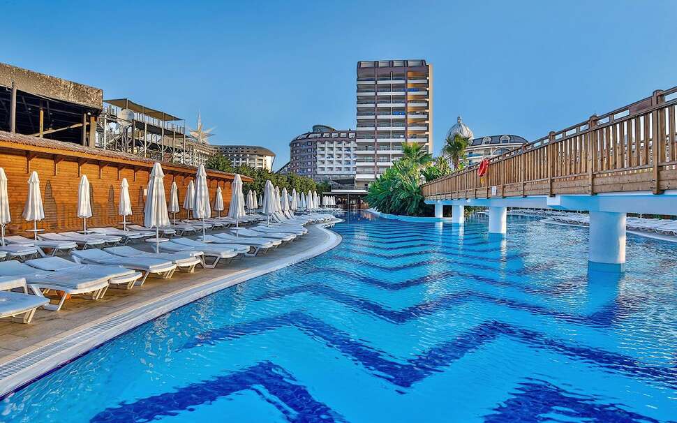 Saturn Palace Resort cover