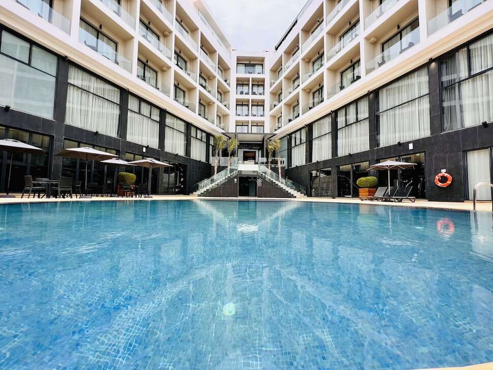 Hotel Dominium cover