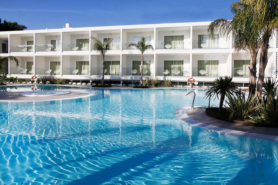 BG Caballero Hotel cover