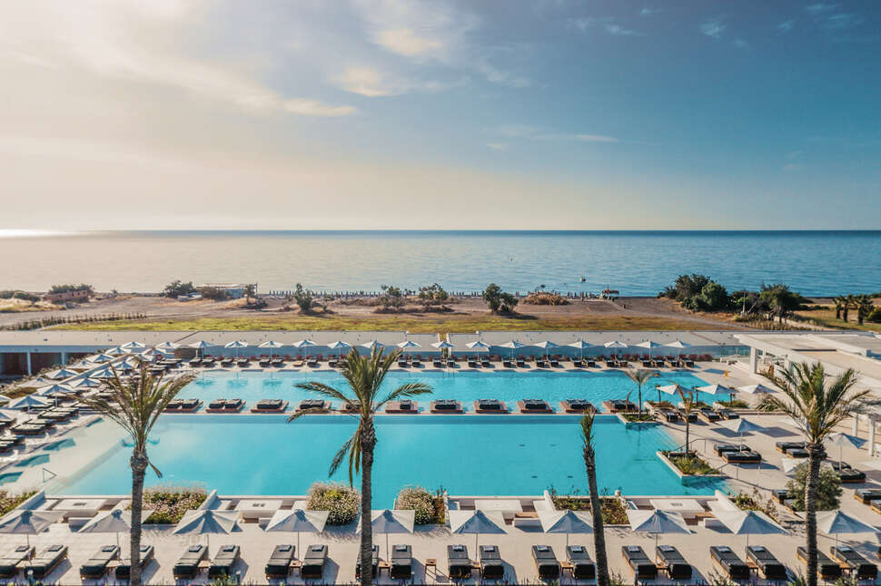 Gennadi Grand Resort cover