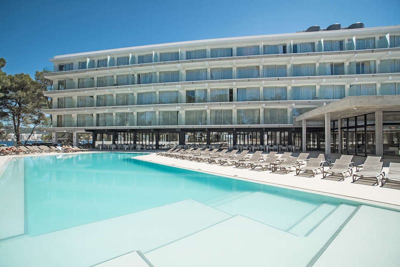 Els Pins Resort & Spa cover
