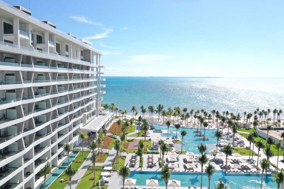 Garza Blanca Resort & Spa Cancun cover