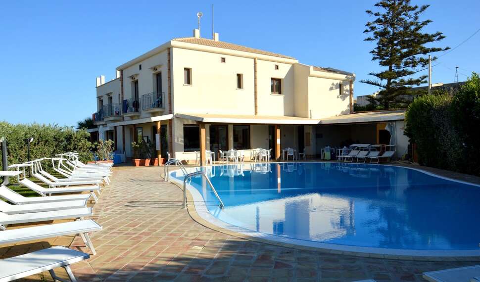 Resort Santa Maria cover