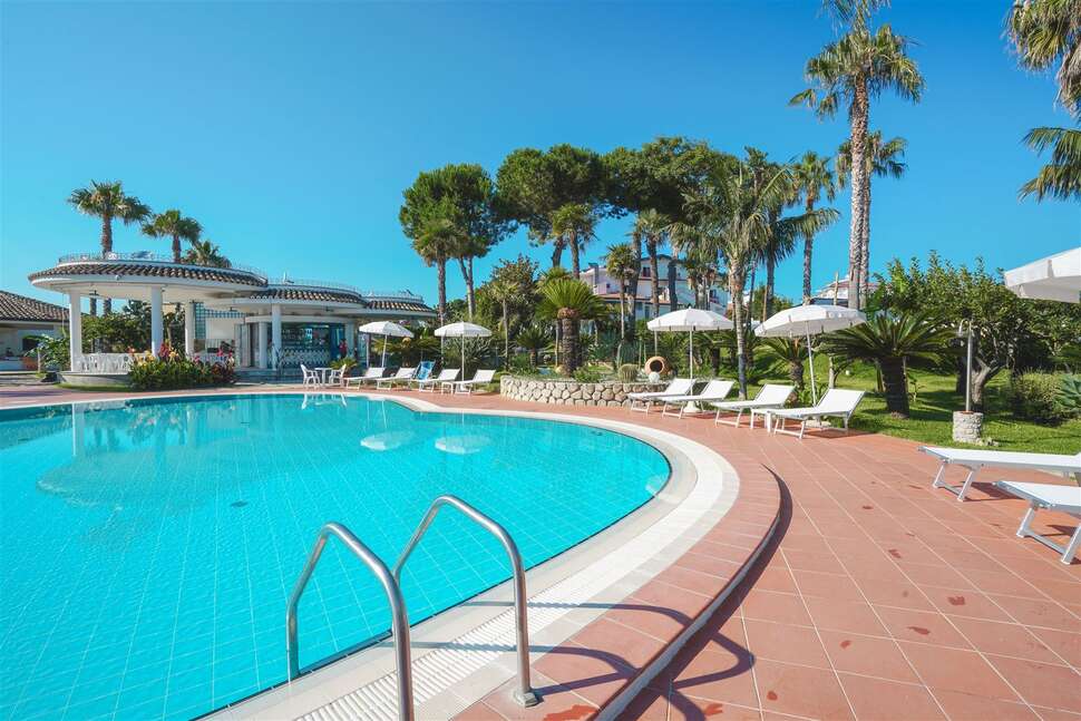 Hotel Costa Azzurra cover