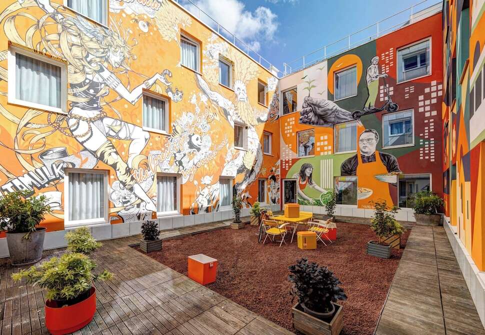 Hotel Paris Saint Ouen cover