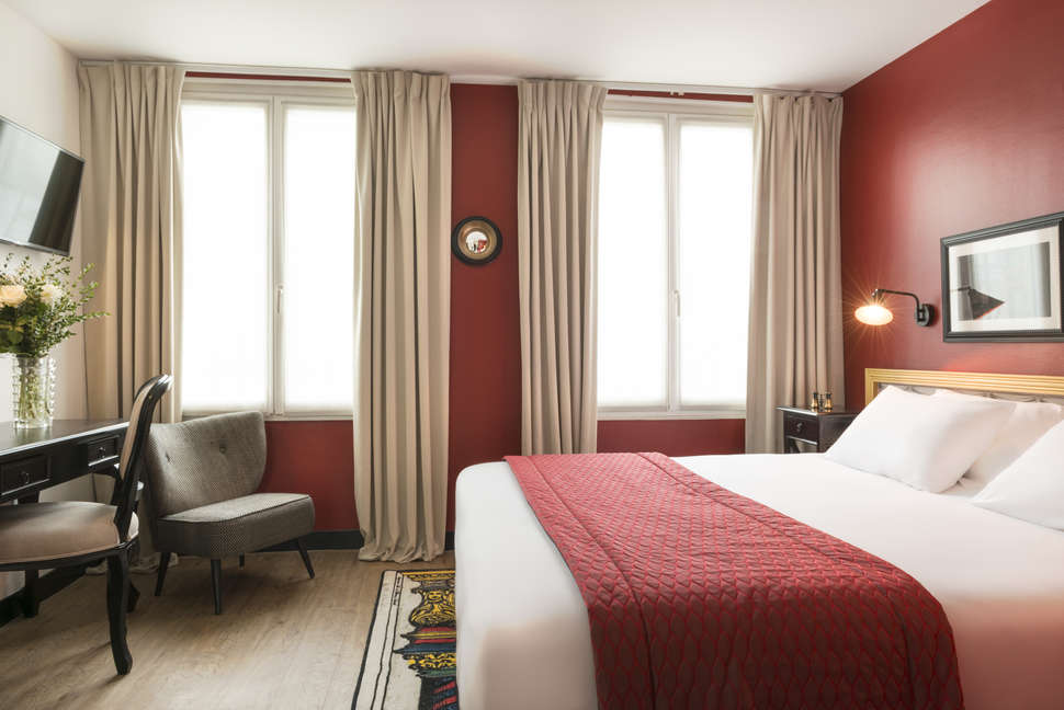 Sacha Hotel