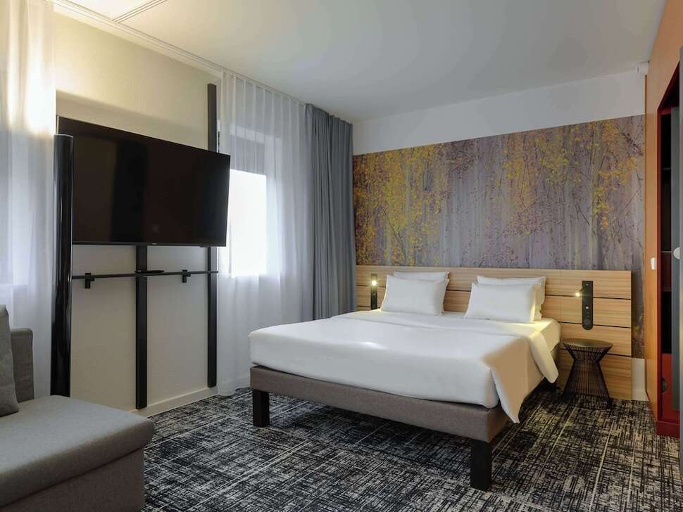 Novotel Suites Munchen Parkstadt Schwabing cover