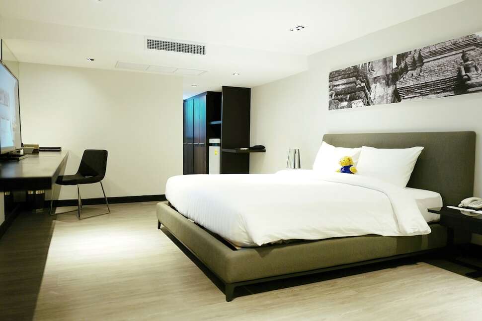 S33 Compact Sukhumvit Hotel cover