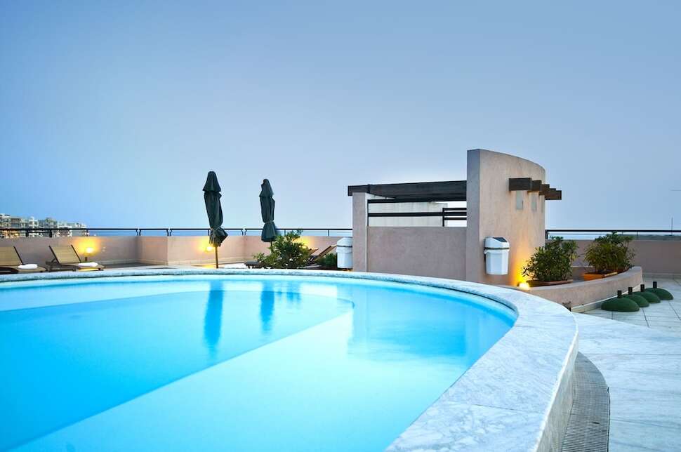 Hotel Calypso cover