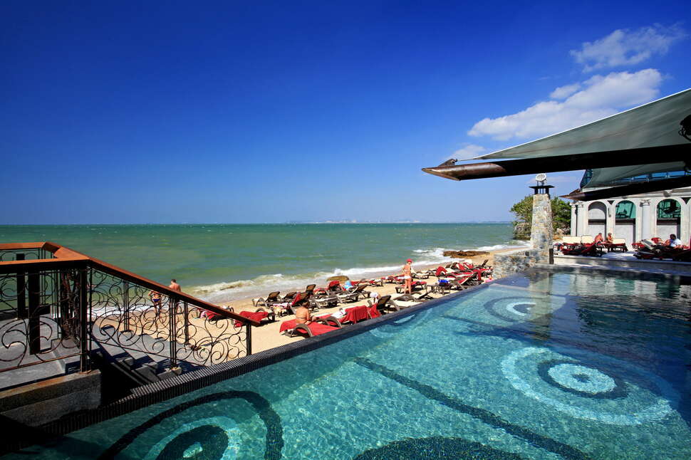 Pattaya Modus Beachfront Resort cover