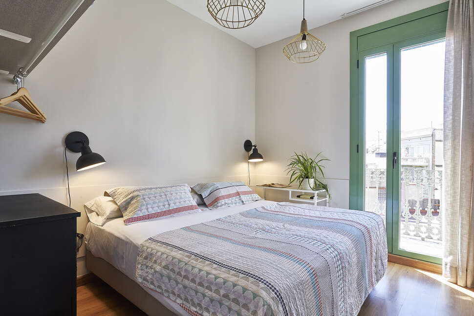 AinB Barcelona Sants Station Appartementen cover