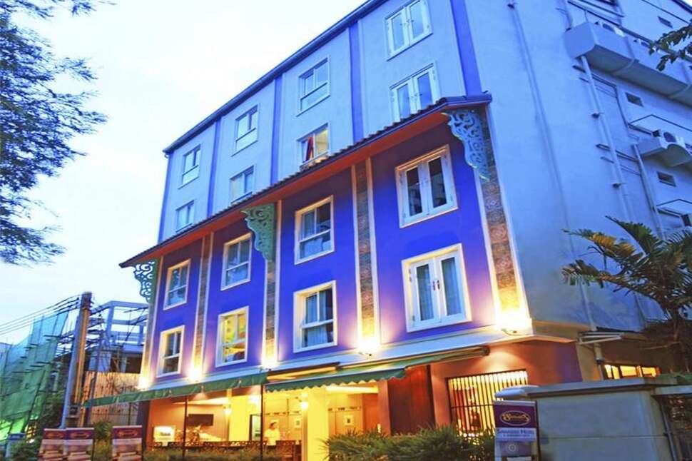 Salil Hotel Sukhumvit Soi 8 cover