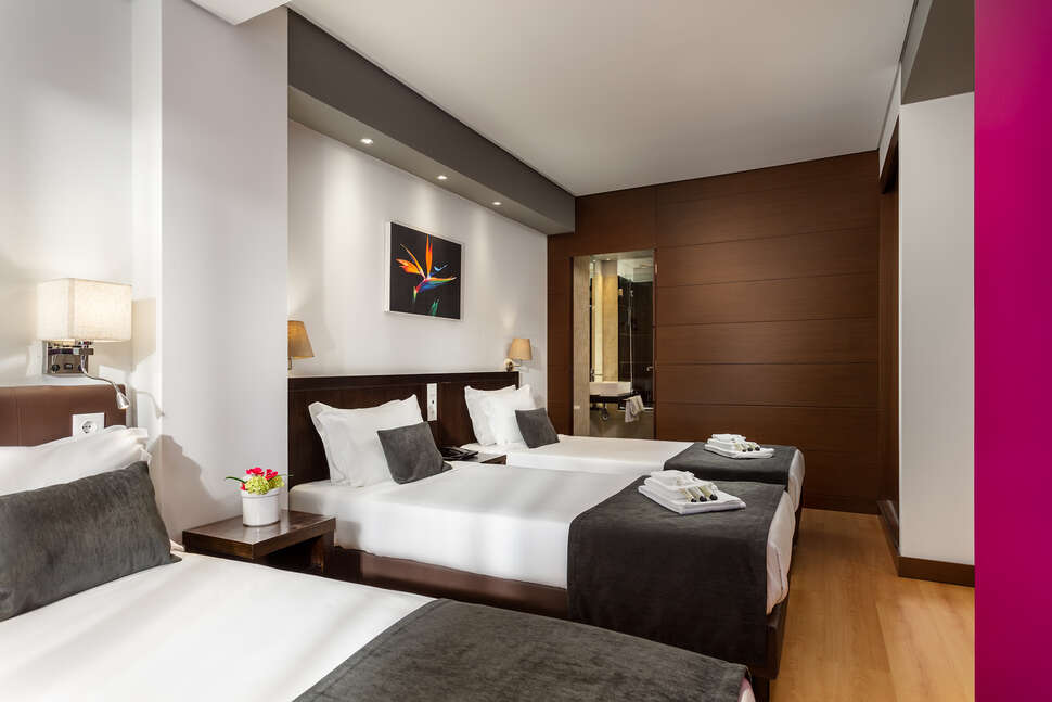 Hotel Luena Lisbon cover