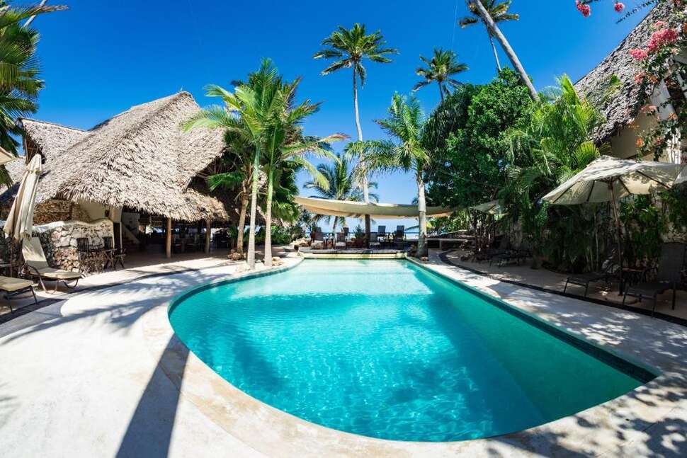 Sunshine Azure Boutique hotel cover