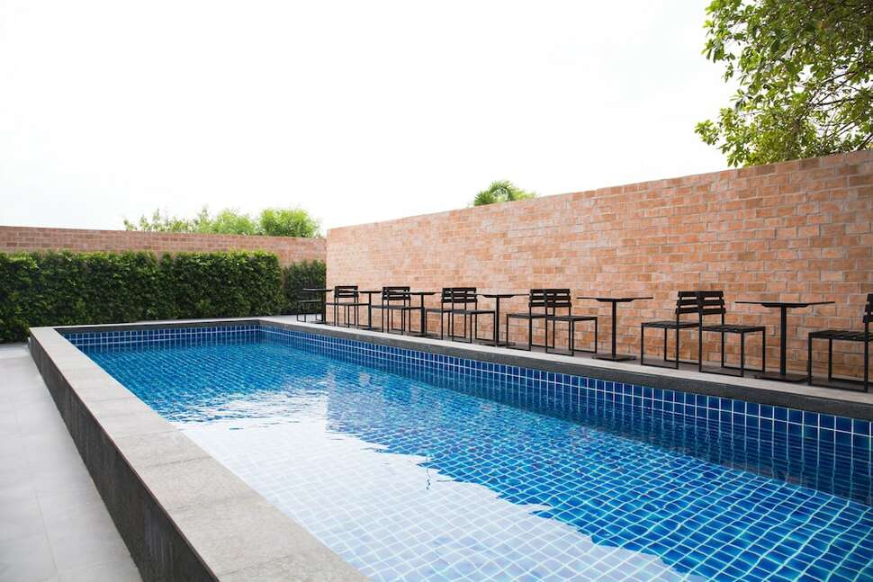 Theorie Hotel Sukhumvit 107 cover