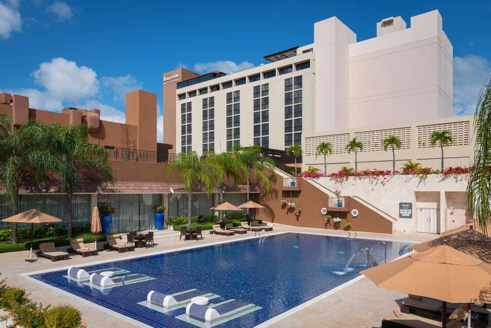 Barcelo Santo Domingo cover