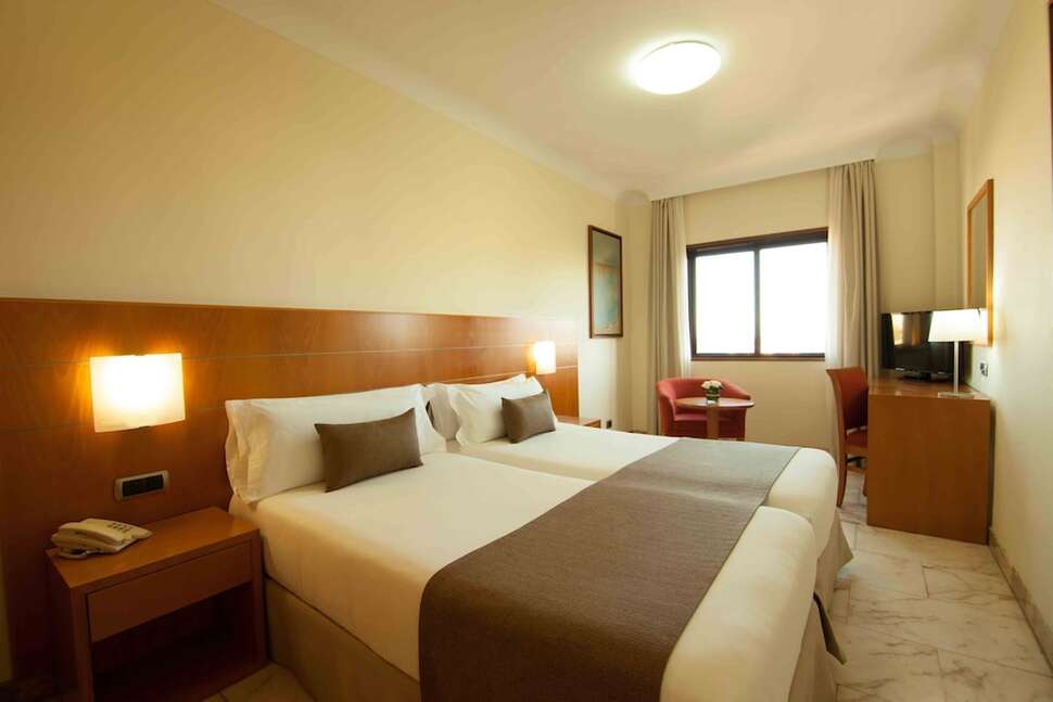 Principe Paz Hotel cover
