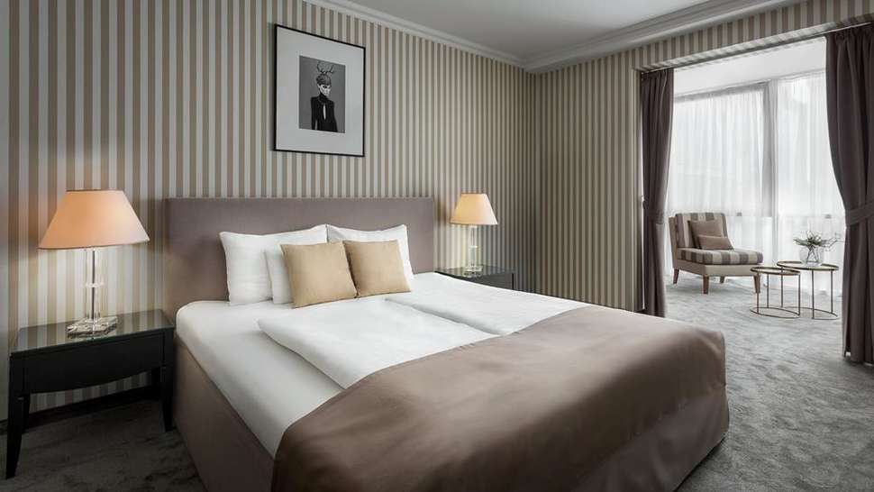 Ambra Hotel cover