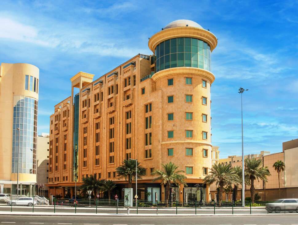 Millennium Hotel Doha cover