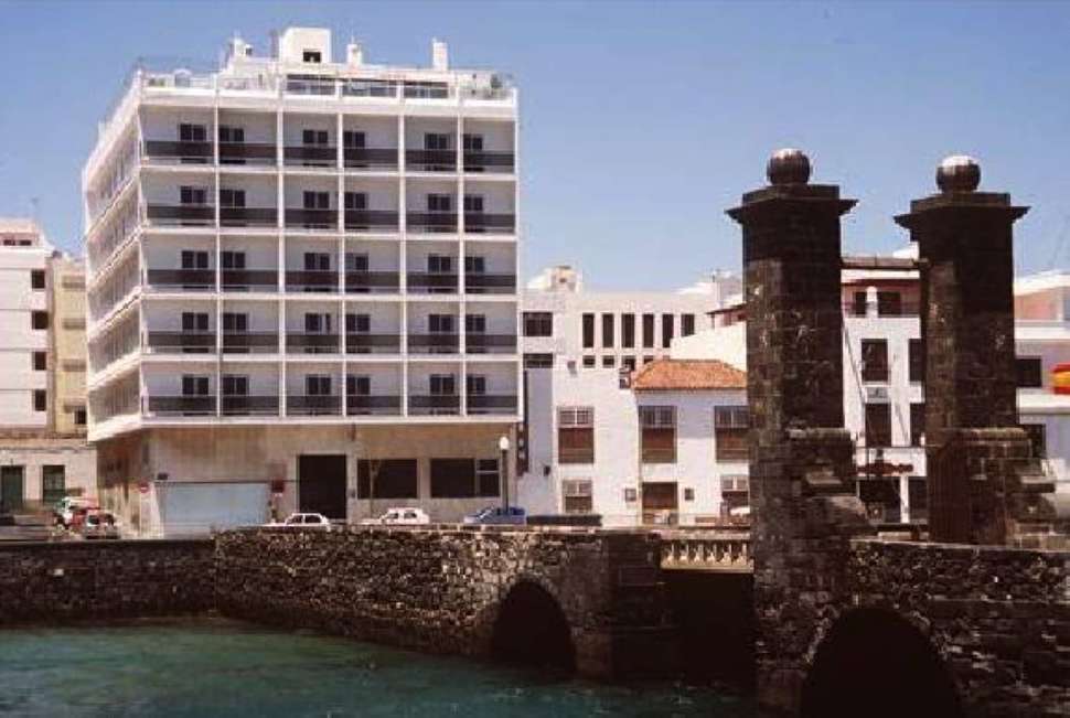 Hotel Miramar Arrecife cover