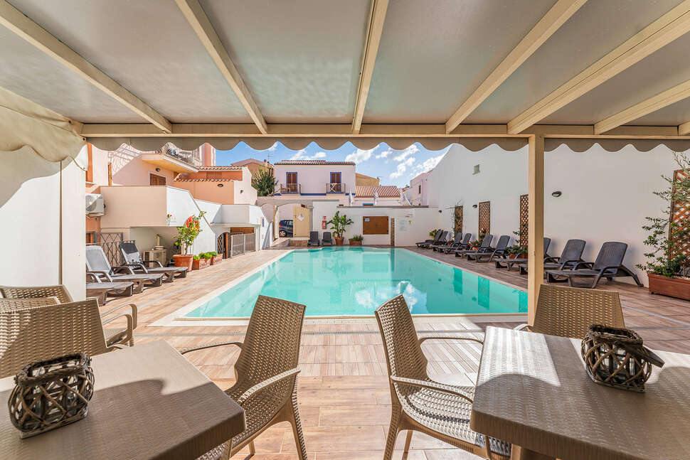 Residence Cristal Blu cover